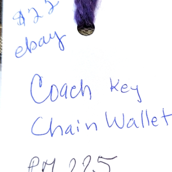 Coach Keychain Wallet - Picture 4 of 4